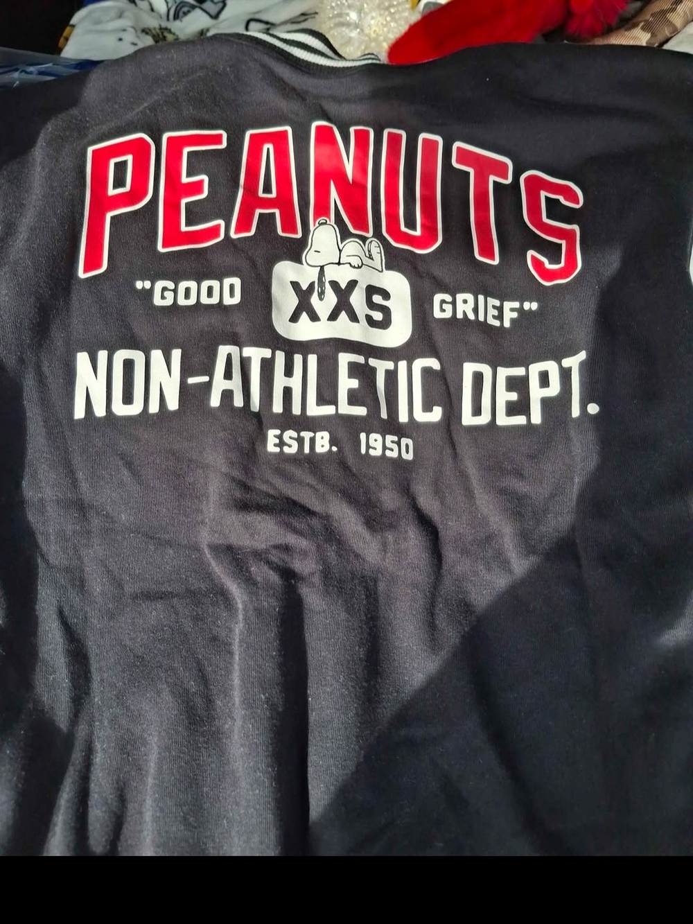 Peanuts Men's Navy Sweater with Red and White Graphic Limited Edition Dead Stock